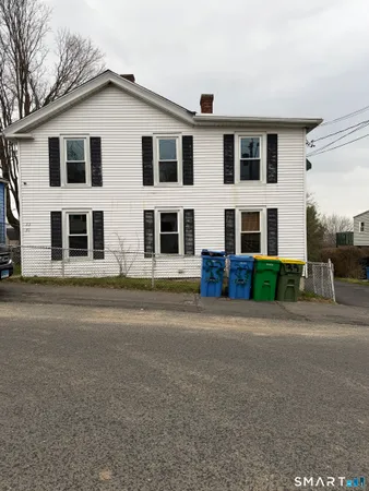 $1,550 | 33 Pilgrim Avenue, Waterbury, CT 06704