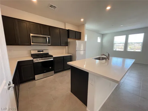 $1,975 | 626 Sedum Avenue, Henderson, NV 89015
