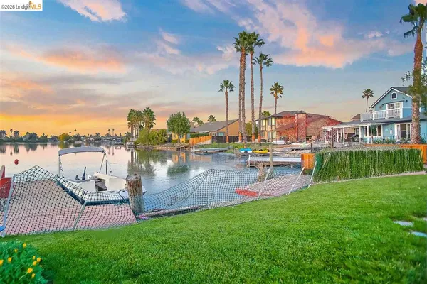 a view of a green yard