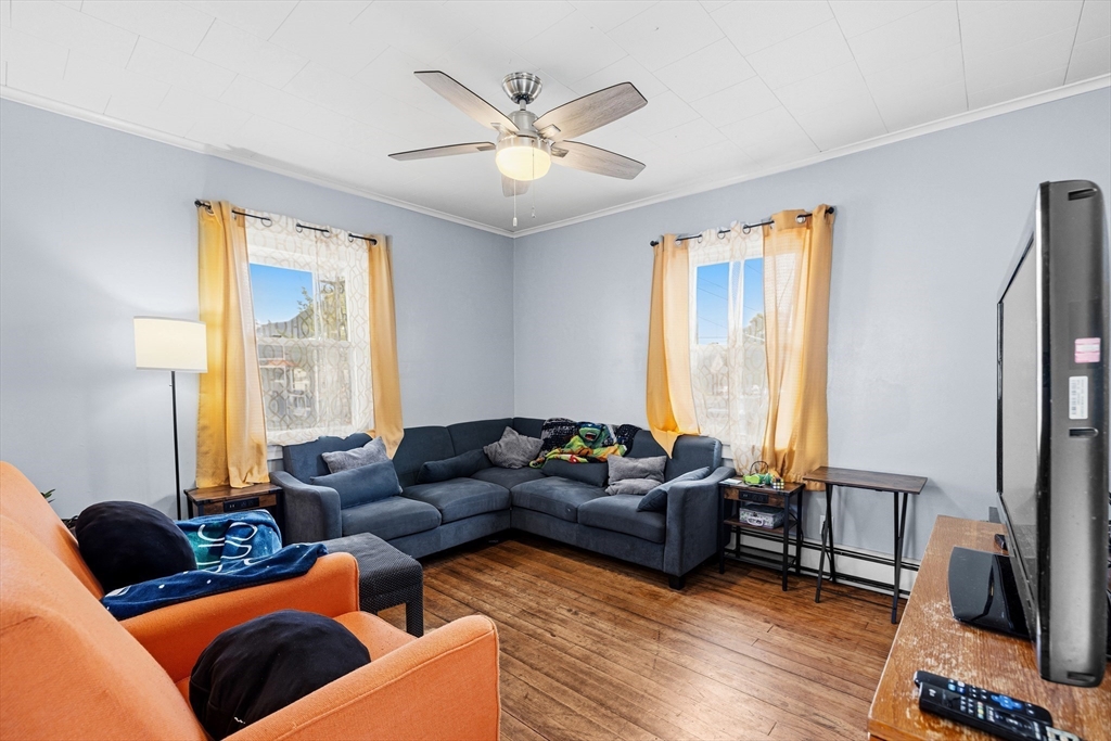 67 Hope Street Acushnet, MA 02743 - Photo 4 of 37