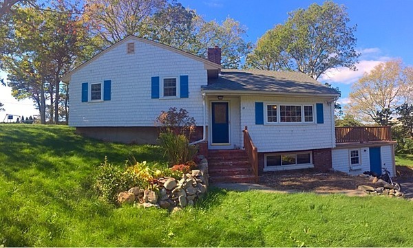 19 Homestead Road Bourne, MA 02562 - Photo 1 of 16