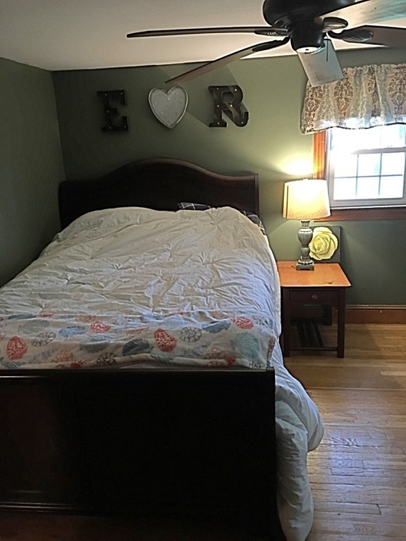 19 Homestead Road Bourne, MA 02562 - Photo 12 of 16
