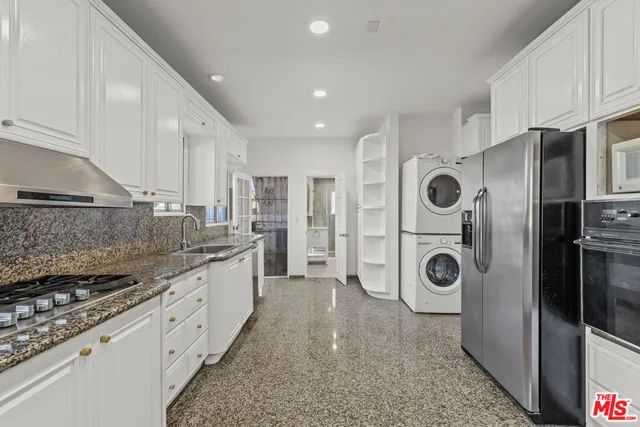 $4,995 | 8000 West 4th Street, Los Angeles, CA 90048