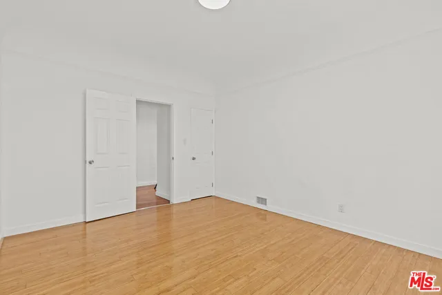 $4,995 | 8000 West 4th Street, Los Angeles, CA 90048