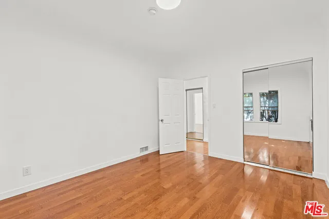 $4,995 | 8000 West 4th Street, Los Angeles, CA 90048