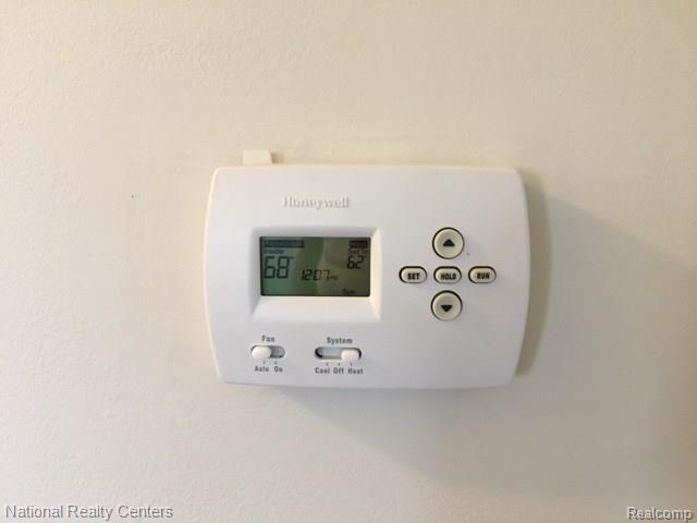 23538 Meadowbrook Road Novi, MI 48375 - Photo 34 of 50 IMG_2010.JPG