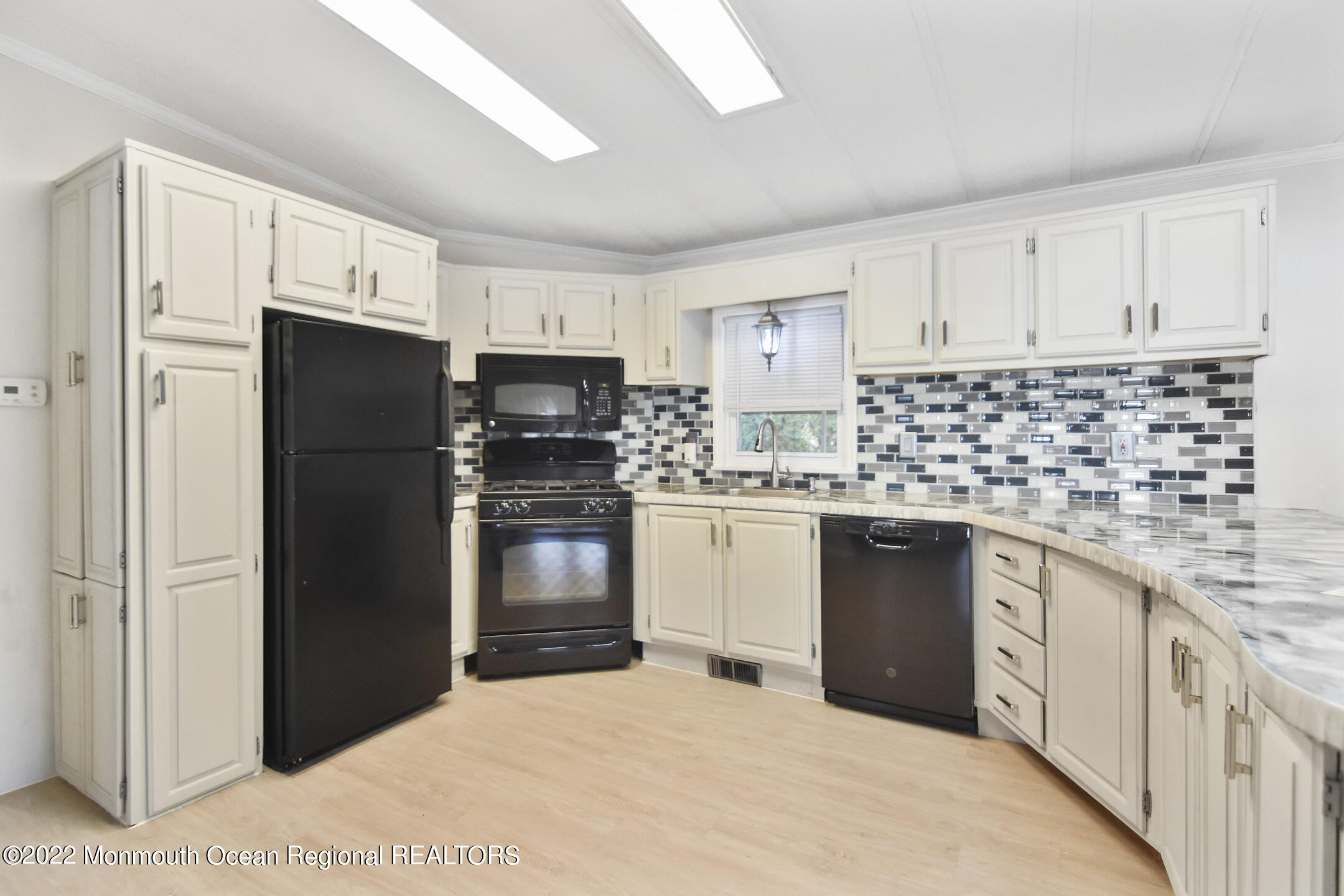 100 Douglas Drive Jackson, NJ 08527 - Photo 21 of 39 DSC_0469