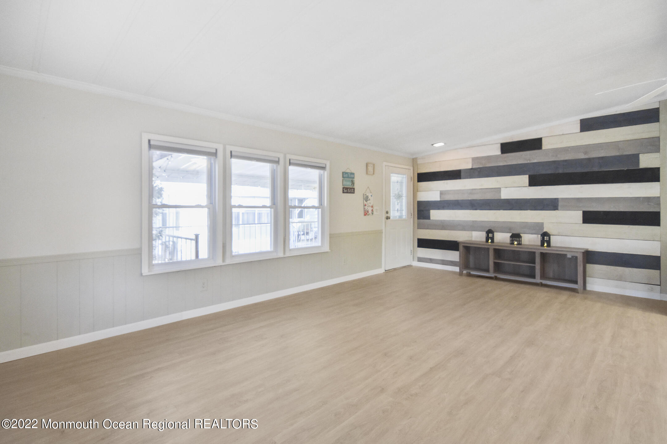 100 Douglas Drive Jackson, NJ 08527 - Photo 5 of 39 DSC_0504