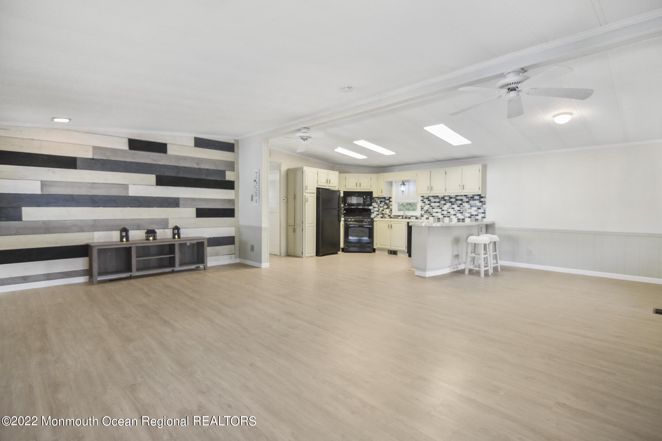 100 Douglas Drive Jackson, NJ 08527 - Photo 7 of 39 DSC_0507