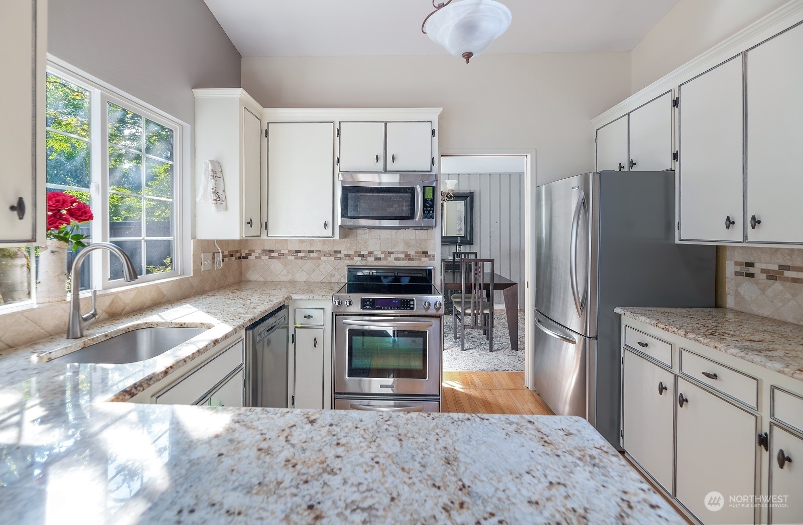 11909 Northeast 159th Street Bothell, WA 98011 - Photo 8 of 23 Gallery Image 8
