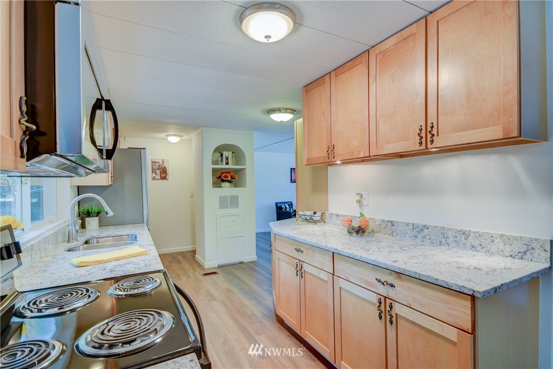 110 East Sleeper Road Oak Harbor, WA 98277 - Photo 8 of 20 Gallery Image 8