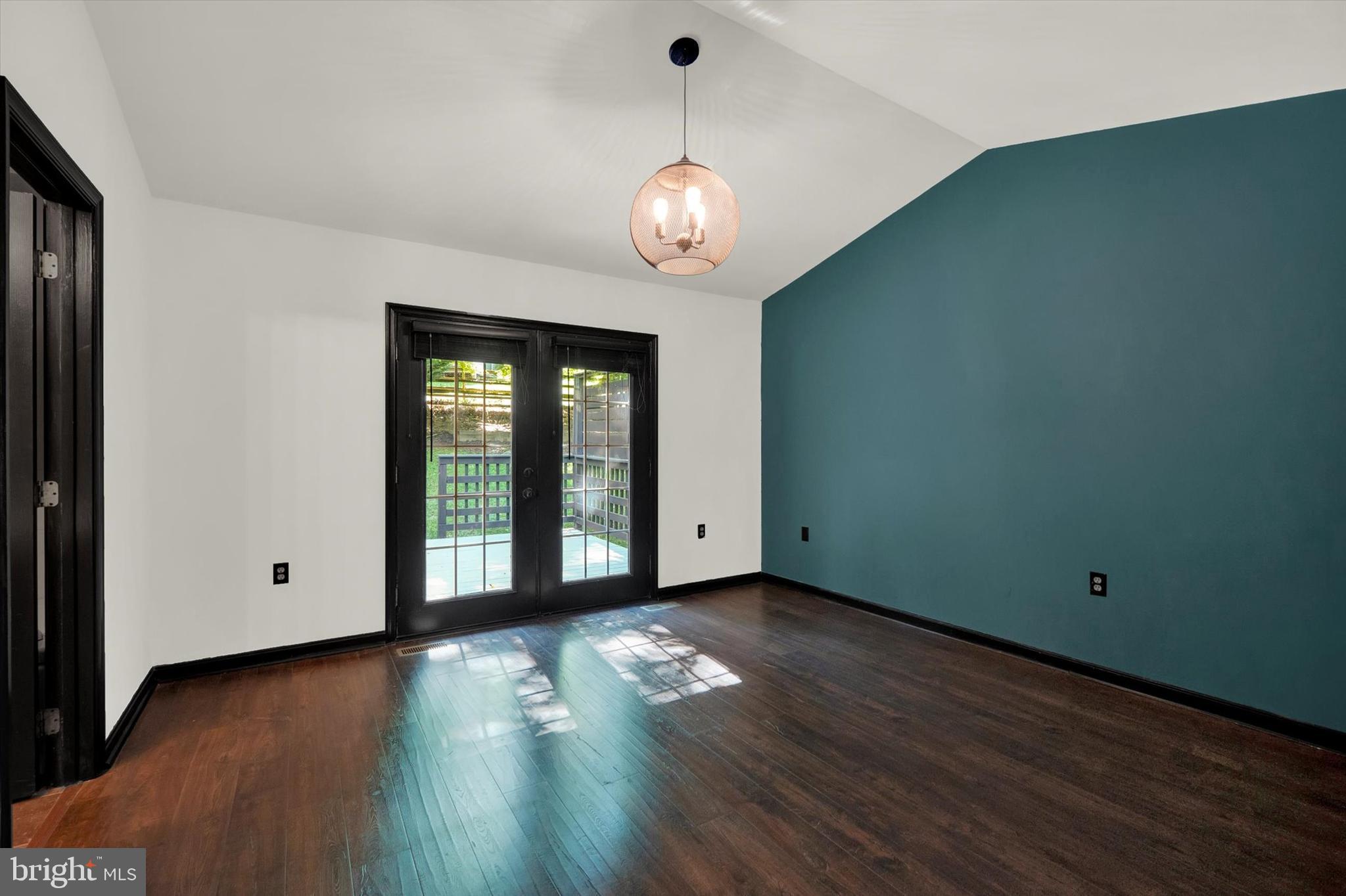 6609 Edgewood Road New Market, MD 21774 - Photo 13 of 37 Primary suite