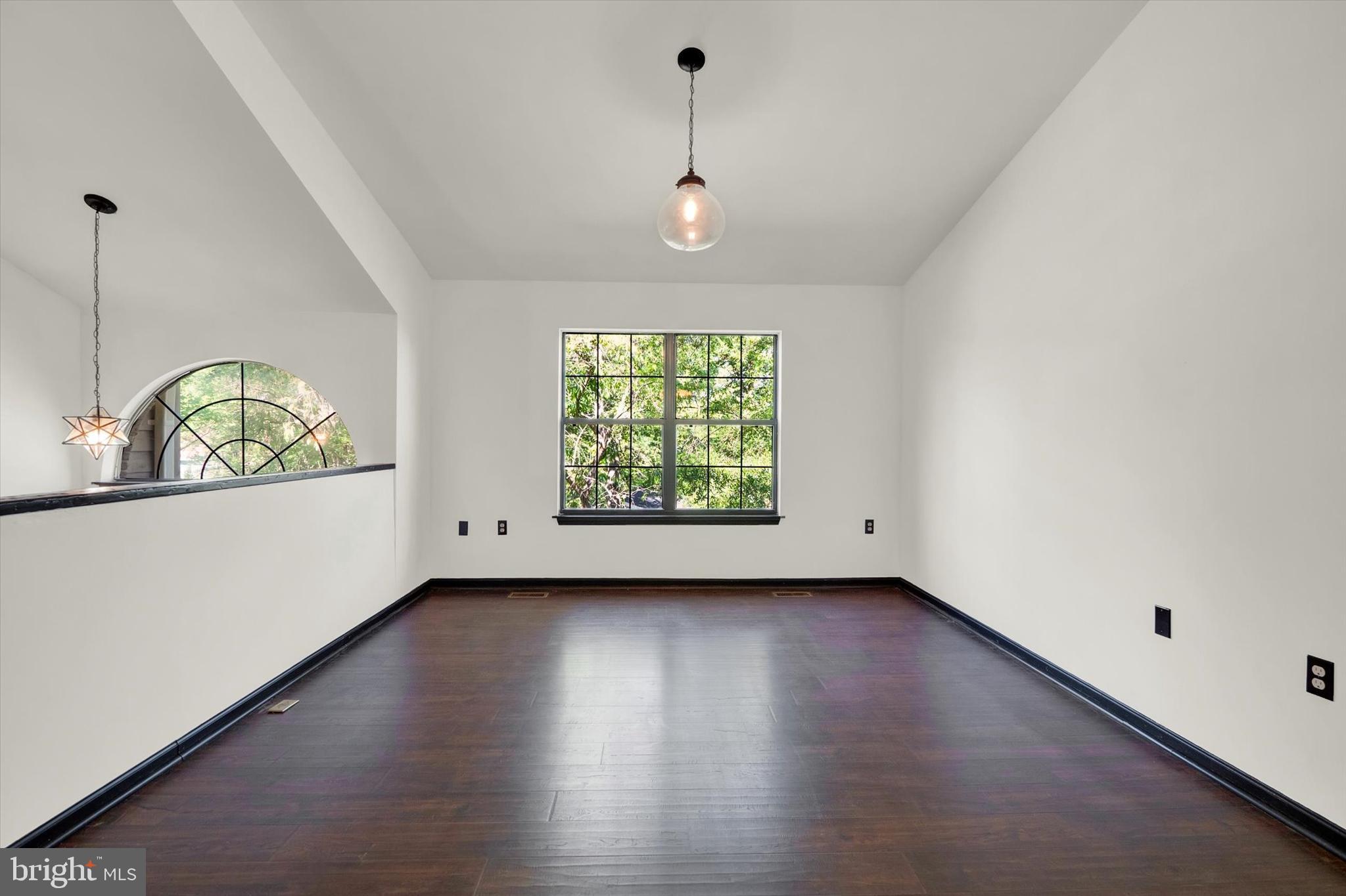 6609 Edgewood Road New Market, MD 21774 - Photo 4 of 37 Family Room