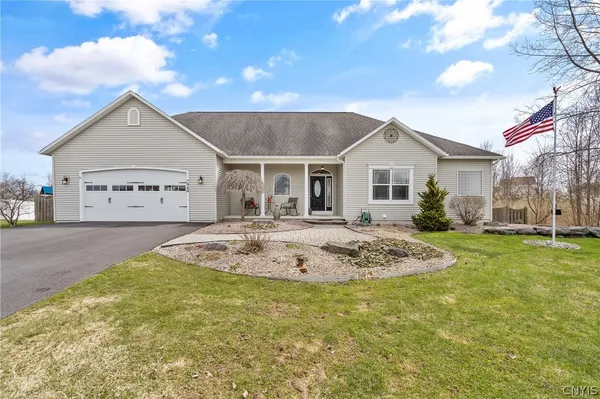 $485,000 | 7940 Joss Farm Way, Cicero, NY 13039