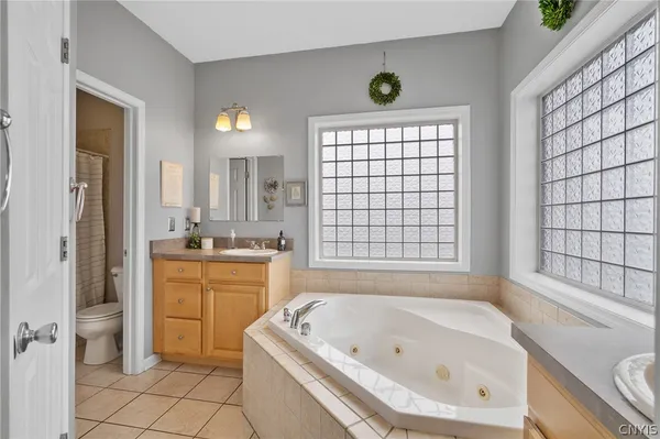 $485,000 | 7940 Joss Farm Way, Cicero, NY 13039