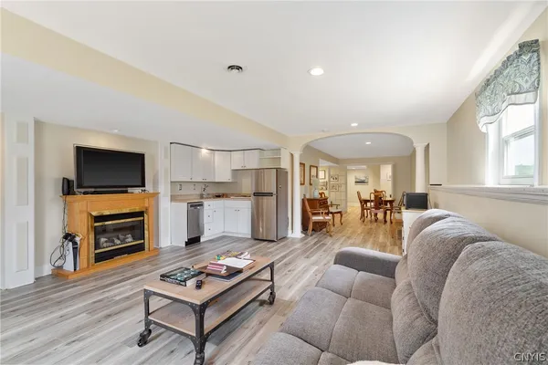 $485,000 | 7940 Joss Farm Way, Cicero, NY 13039