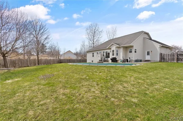 $485,000 | 7940 Joss Farm Way, Cicero, NY 13039