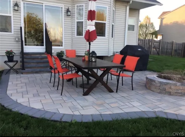 $485,000 | 7940 Joss Farm Way, Cicero, NY 13039