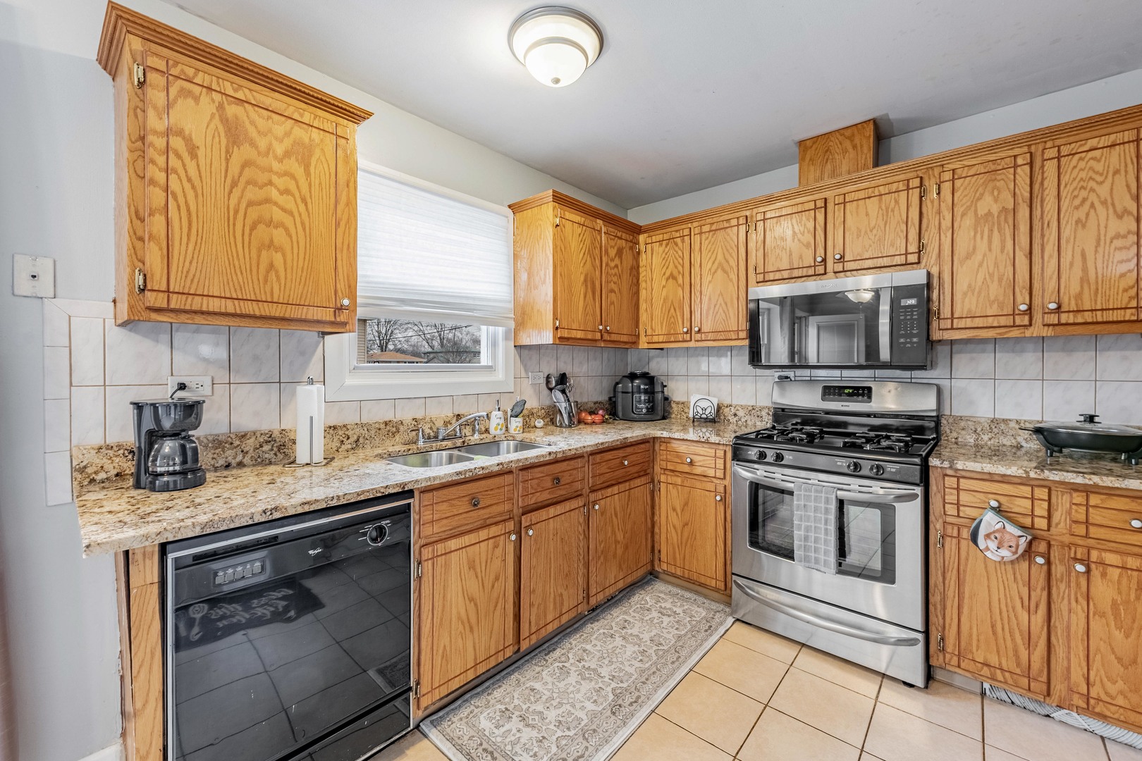 3618 148th Street Midlothian, IL 60445 - Photo 8 of 31