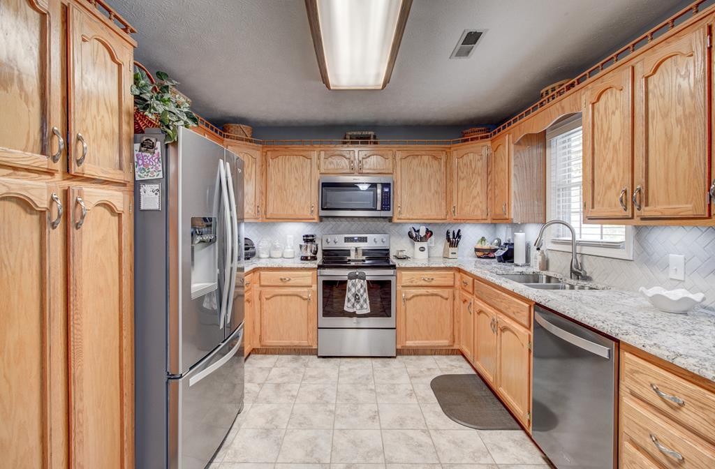 812 Wells Road Maryville, TN 37801 - Photo 9 of 61 Gallery Image 9