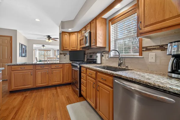 $392,500 | 43 Hole In The Wall Court, Wilmington, IL 60481