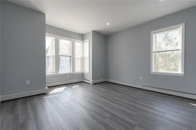 $2,000 | 49 Hollis Street, Providence, RI 02907