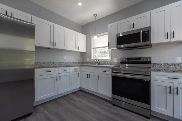 $2,000 | 49 Hollis Street, Providence, RI 02907