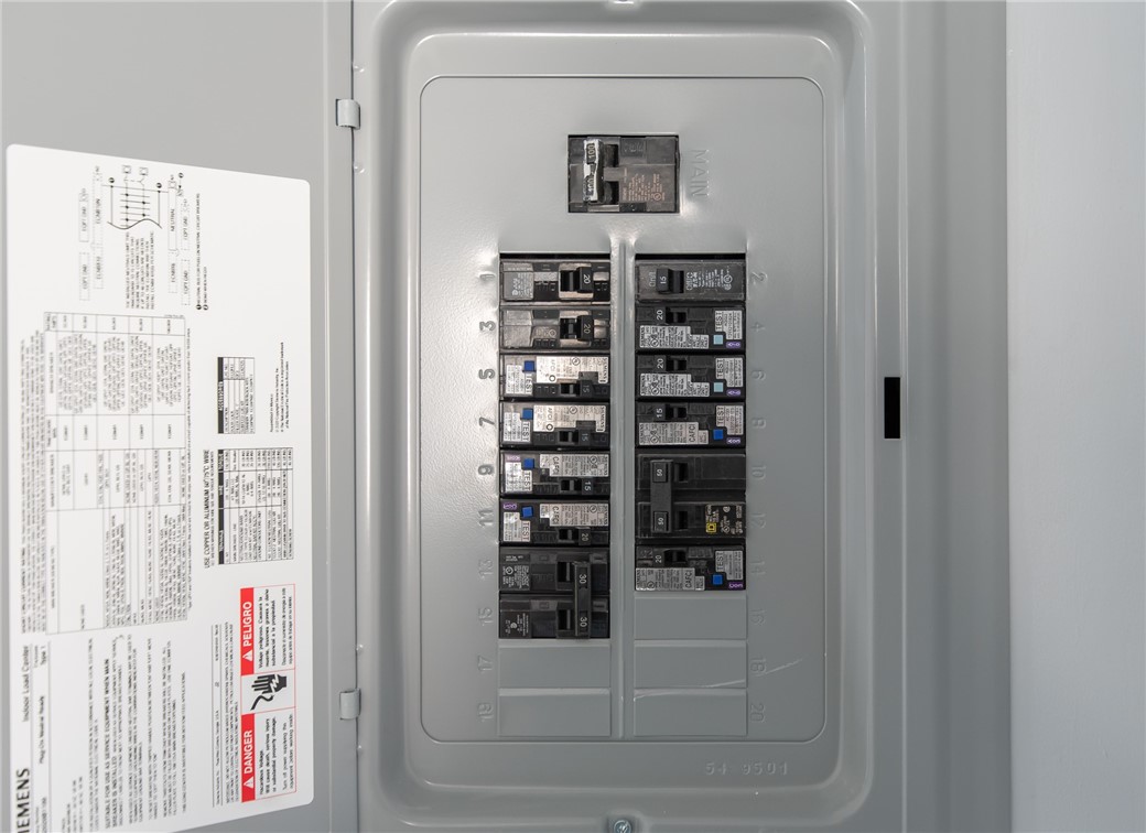 49 Hollis Street Providence, RI 02907 - Photo 9 of 25