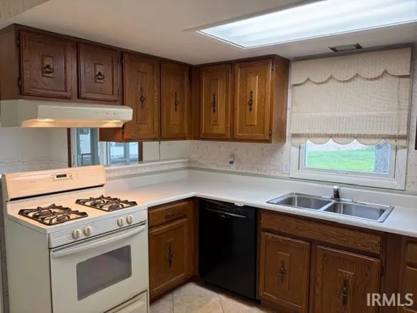 $269,400 | 1998 Memory Lane, Peru, IN 46970