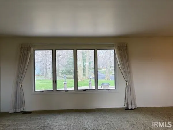 $269,400 | 1998 Memory Lane, Peru, IN 46970