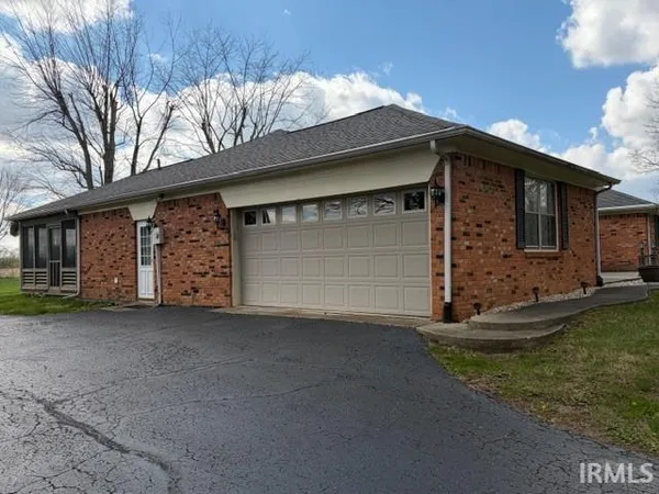 $269,400 | 1998 Memory Lane, Peru, IN 46970