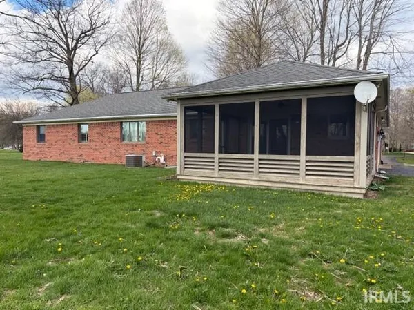 $269,400 | 1998 Memory Lane, Peru, IN 46970