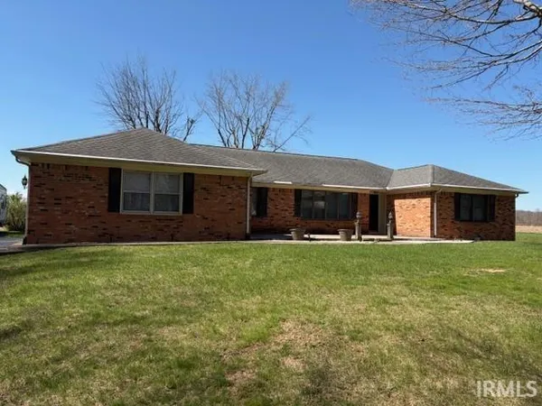 $269,400 | 1998 Memory Lane, Peru, IN 46970