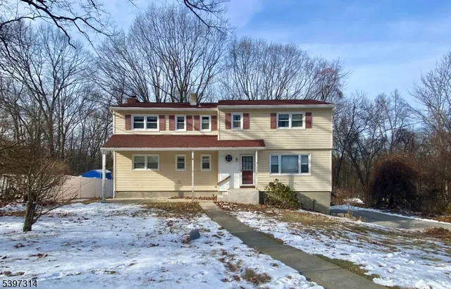 $499,000 | 15 Hemlock Drive, Vernon, NJ 07461