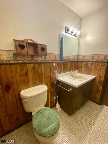 $450,000 | 15 Hemlock Drive, Vernon, NJ 07461