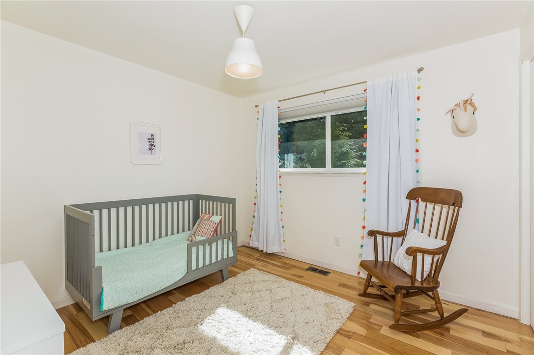 9740 43rd Place Southwest Seattle, WA 98136 - Photo 11 of 25 Gallery Image 11
