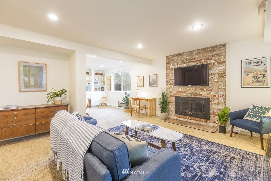 9740 43rd Place Southwest Seattle, WA 98136 - Photo 14 of 25 Gallery Image 14