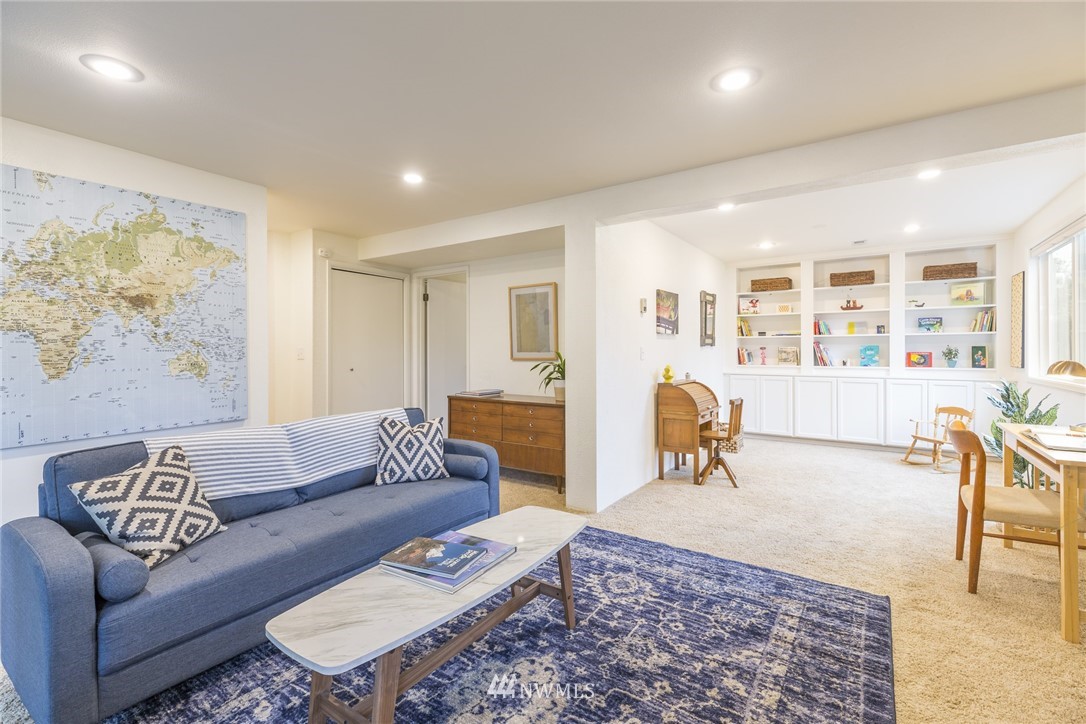 9740 43rd Place Southwest Seattle, WA 98136 - Photo 15 of 25 Gallery Image 15