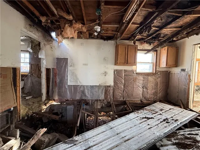 $20,000 | 801 East Park Street, Rich Hill, MO 64779