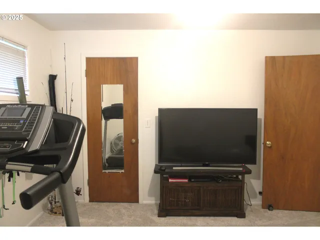 $495,000 | 911 Harlan Street, Roseburg, OR 97471