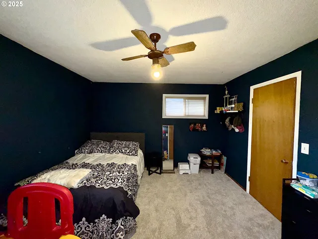 $495,000 | 911 Harlan Street, Roseburg, OR 97471