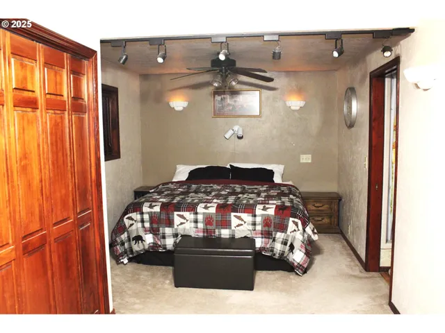 $495,000 | 911 Harlan Street, Roseburg, OR 97471