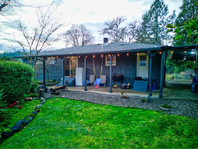 $495,000 | 911 Harlan Street, Roseburg, OR 97471