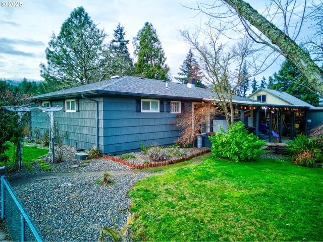 $495,000 | 911 Harlan Street, Roseburg, OR 97471
