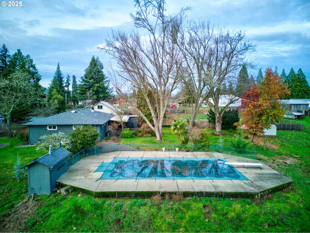 $495,000 | 911 Harlan Street, Roseburg, OR 97471
