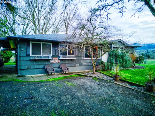 $495,000 | 911 Harlan Street, Roseburg, OR 97471