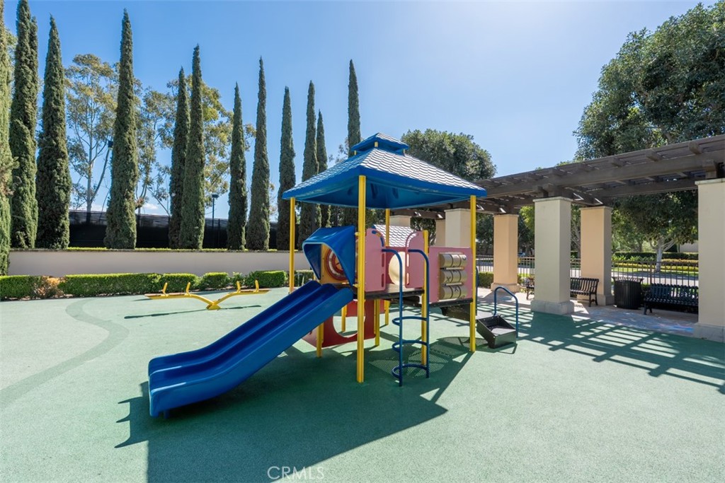 32 Serenity Irvine, CA 92618 - Photo 33 of 34 a view of a backyard with sitting area and furniture