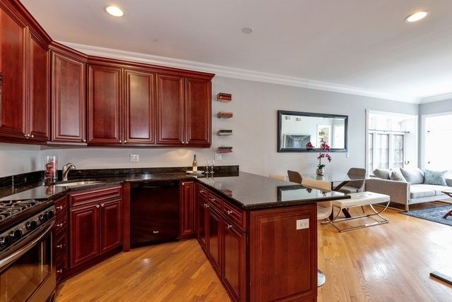 $308,000 | 847 Ridge Avenue, Unit 2, Evanston, IL 60202