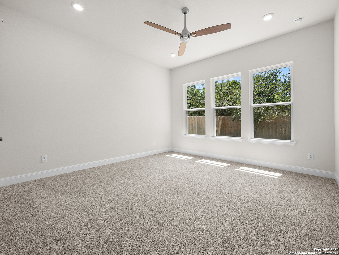 141 Rosanna Ridge Universal City, TX 78148 - Photo 8 of 15