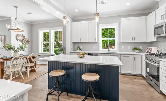 $645,000 | 9 Attaway Lane, Beaufort, SC 29907